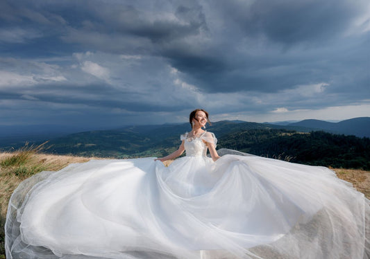 What To Look for When Buying a Used Wedding Dress?