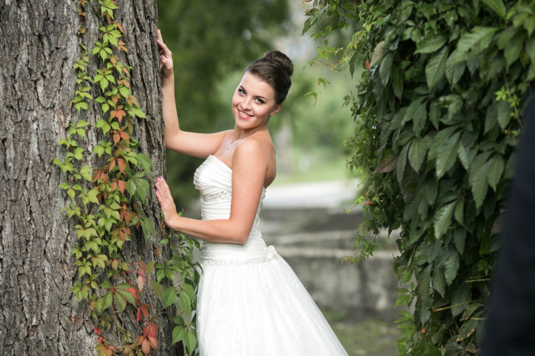 What Are the Benefits of Using a Sealed Wedding Dress Box?