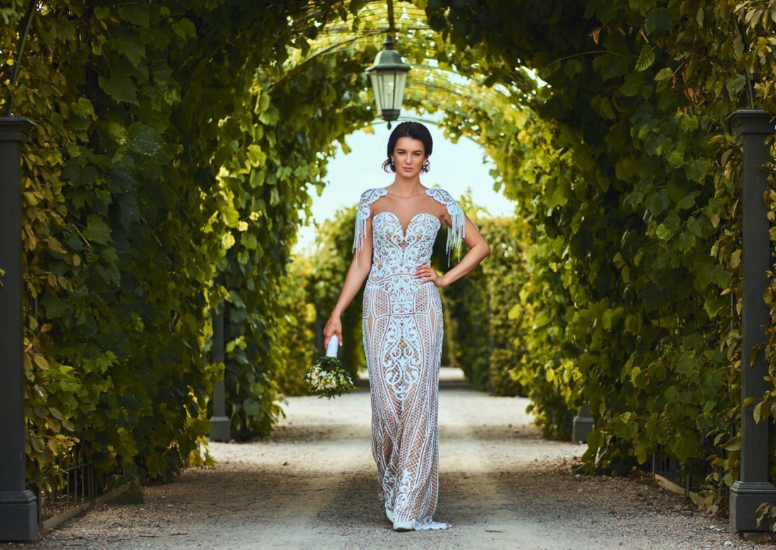 What Kind of Box Is Best for Long-Term Storage of a Wedding Gown?